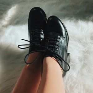 Lace Up Heeled Leather Boots